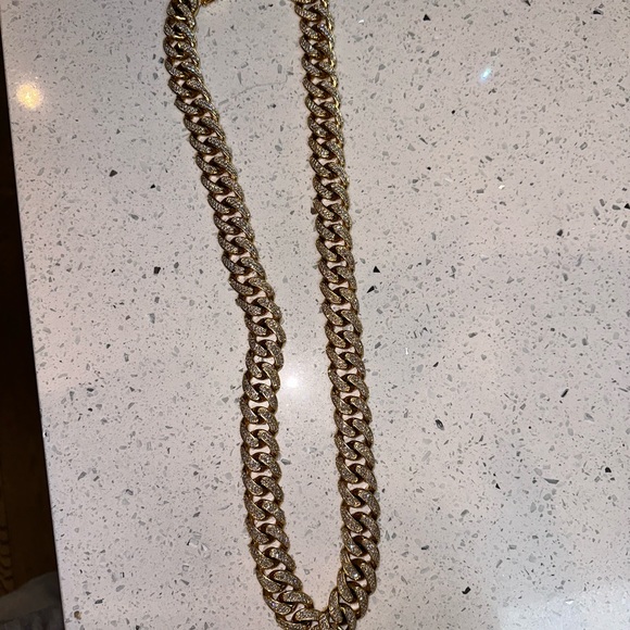 750 gram 18 k gold 
44 carats 
Cuban chain made by frankydiamondofficial - Picture 4 of 5